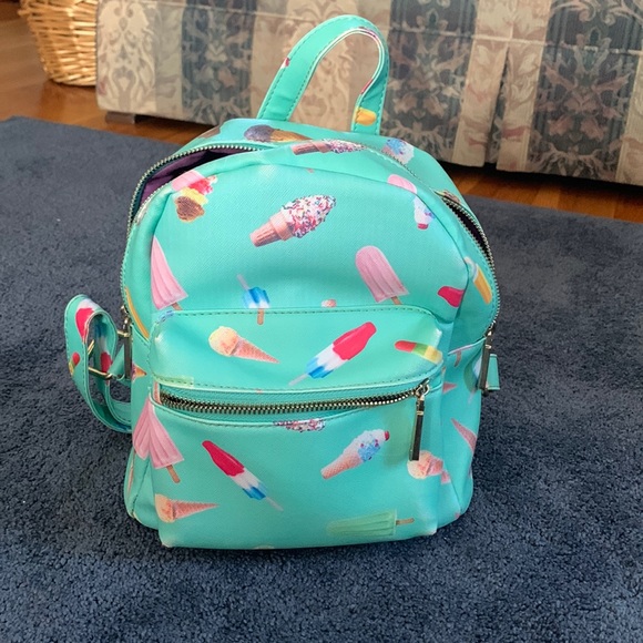 🍦Girl’s Backback🍦 - Picture 1 of 7